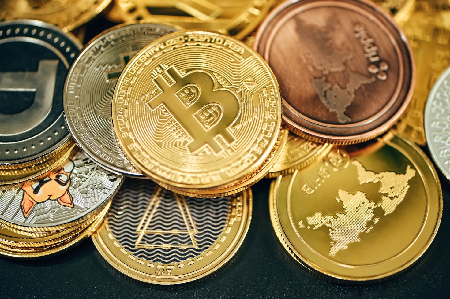 Why Cryptocurrency is Revolutionizing the Financial World